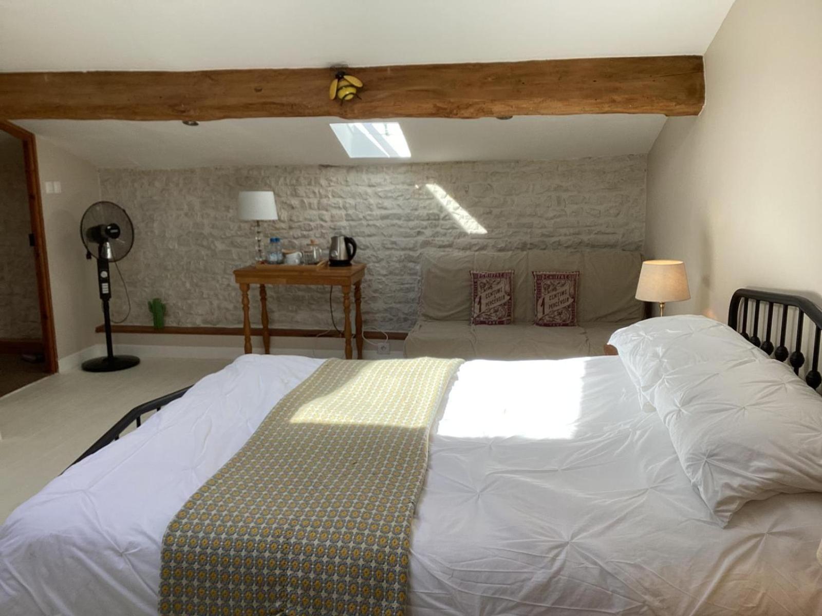 Bed and Breakfast La Ruche Paizay-Naudouin-Embourie Экстерьер фото